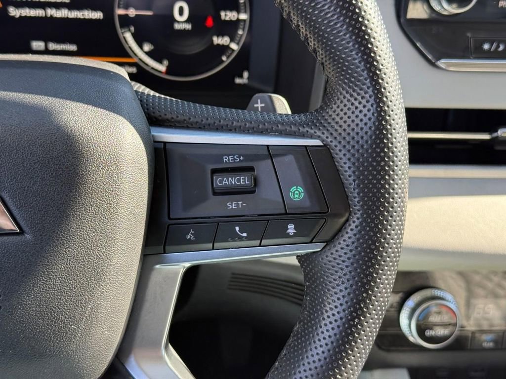 Used 2022 Mitsubishi Outlander SEL image 17