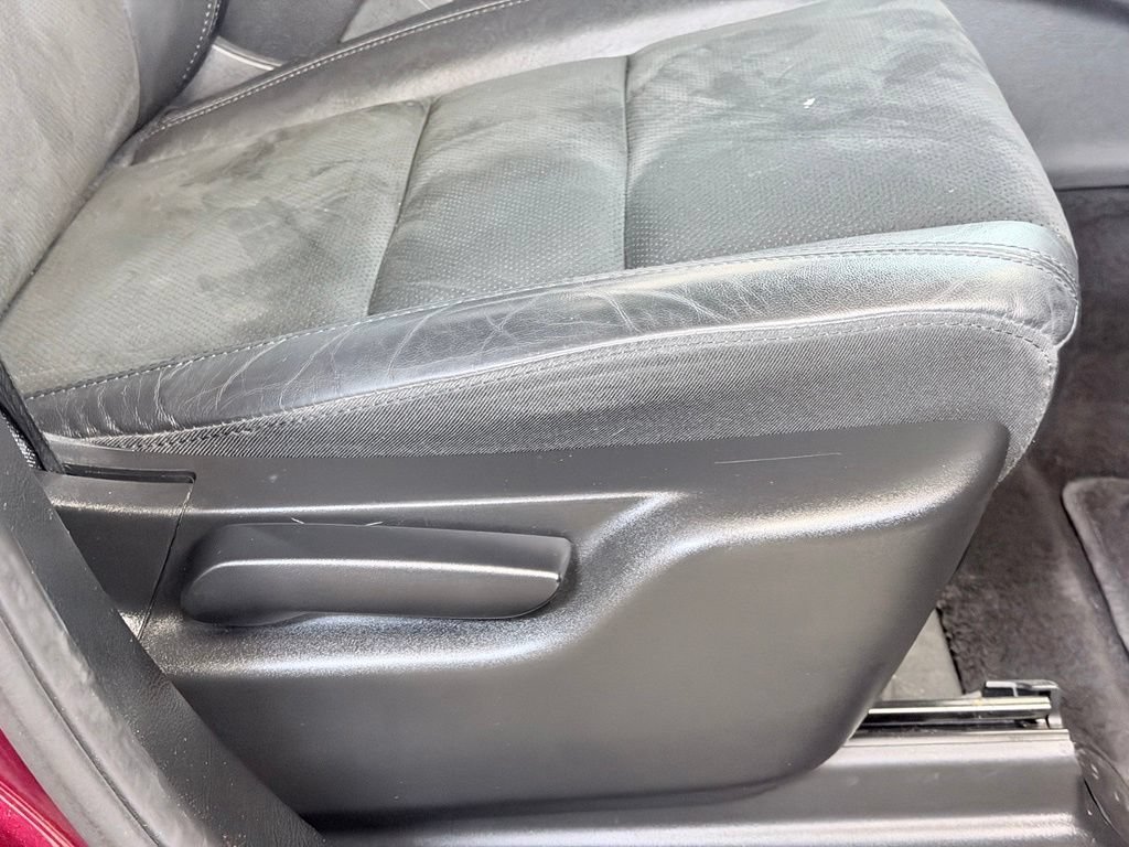 Used 2019 Jeep Grand Cherokee Altitude AWD/4WD image 32