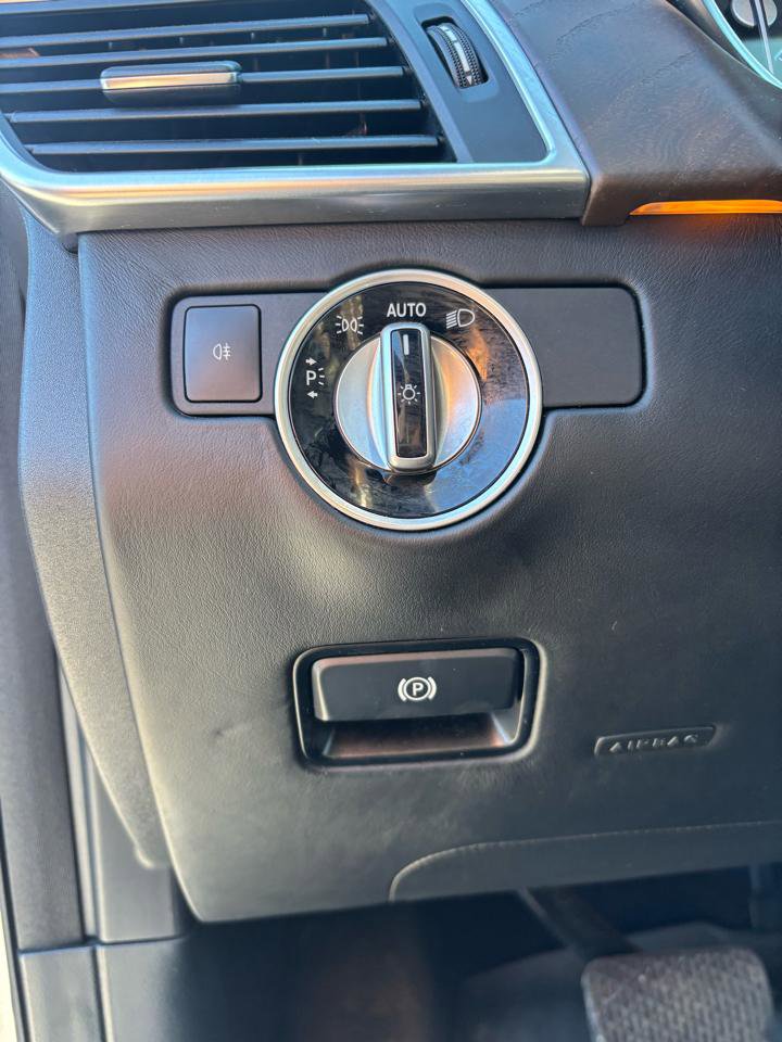 Used 2016 Mercedes-Benz GL 550 4MATIC image 8