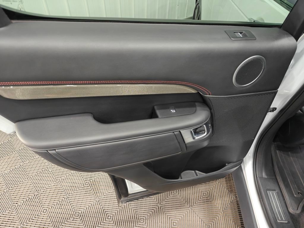 Used 2020 Land Rover Discovery HSE Luxury image 71