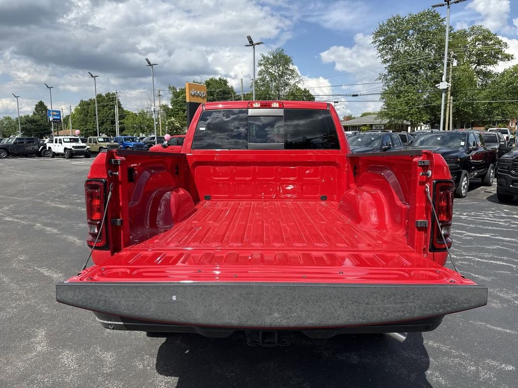 New 2026 RAM 2500 Tradesman AWD/4WD image 17