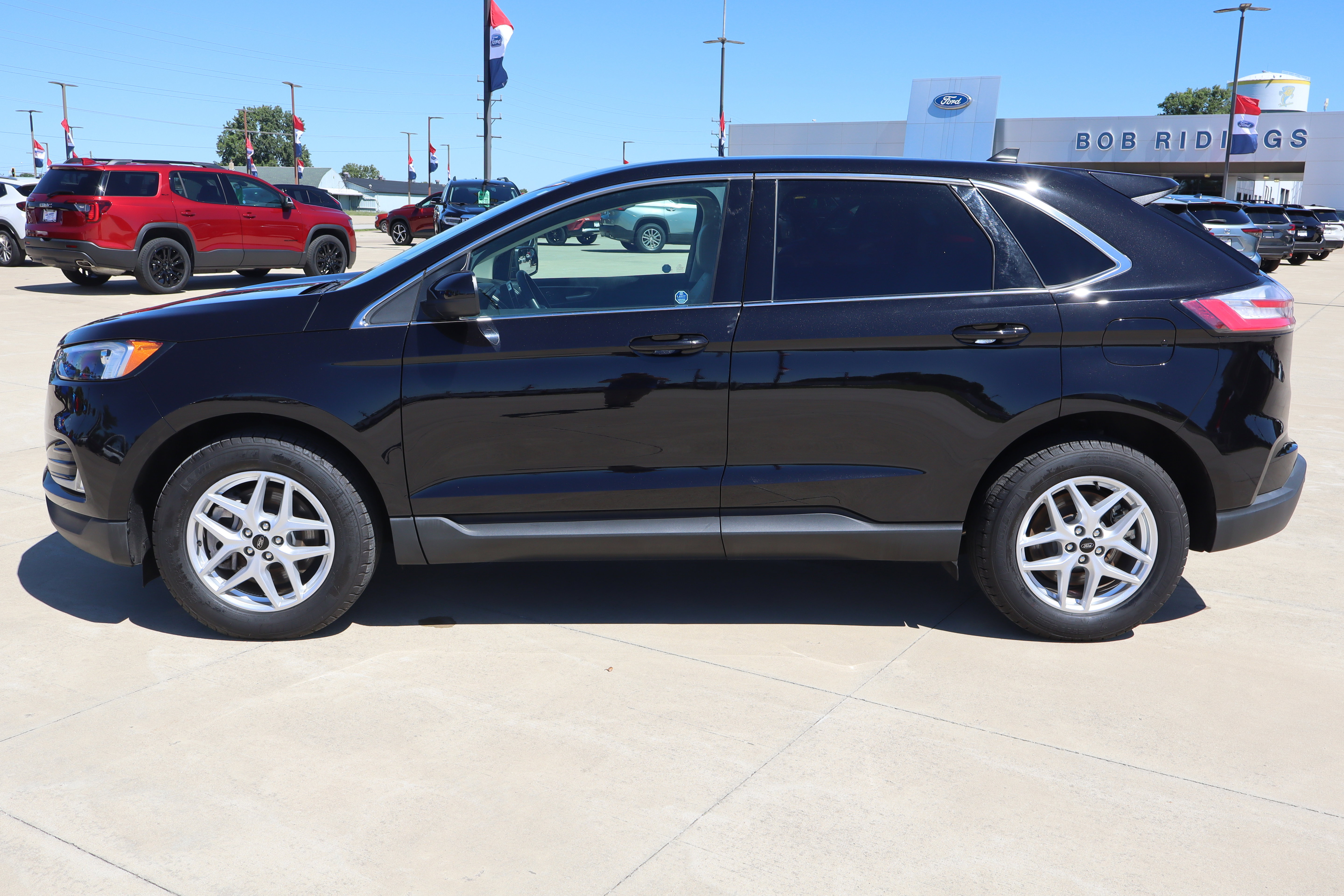 Used 2024 Ford Edge SEL w/ Convenience Package AWD/4WD image 9