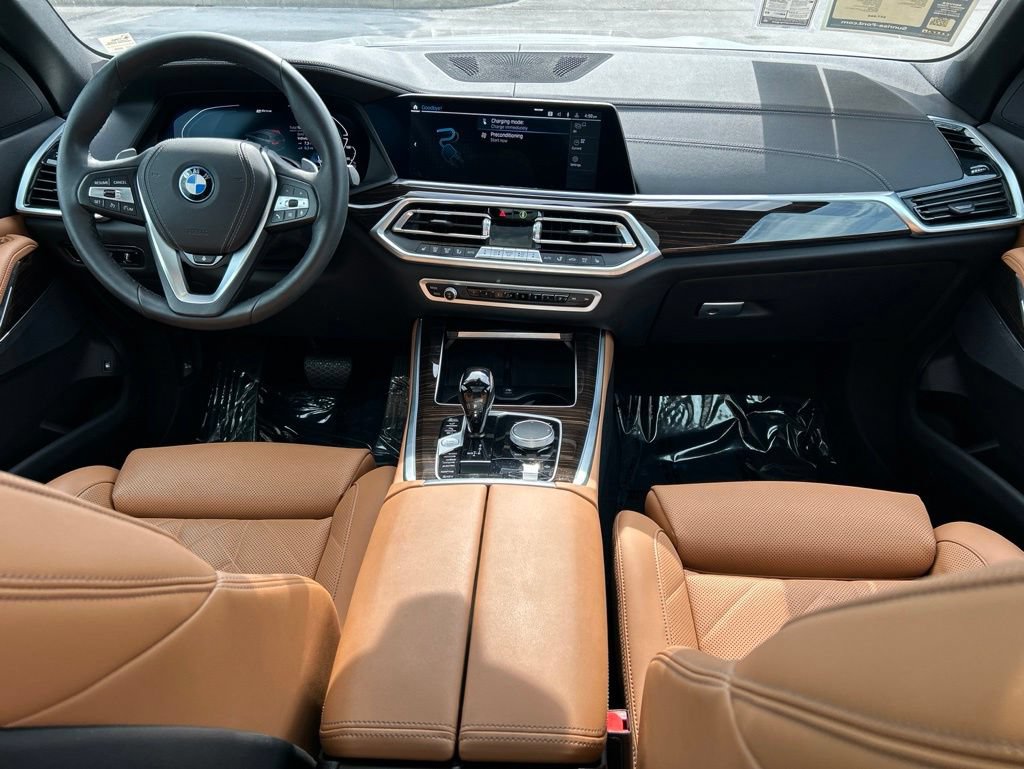 Used 2023 BMW X5 xDrive45e w/ Parking Assistance Package AWD/4WD image 47