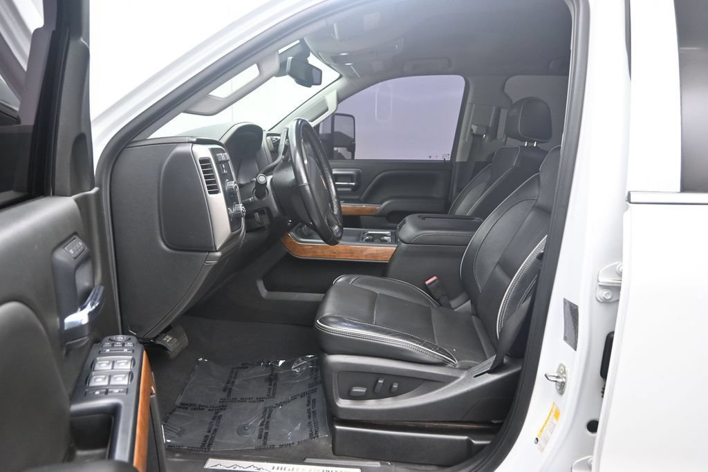 Used 2019 Chevrolet Silverado 3500 High Country w/ Duramax Plus Package AWD/4WD image 12