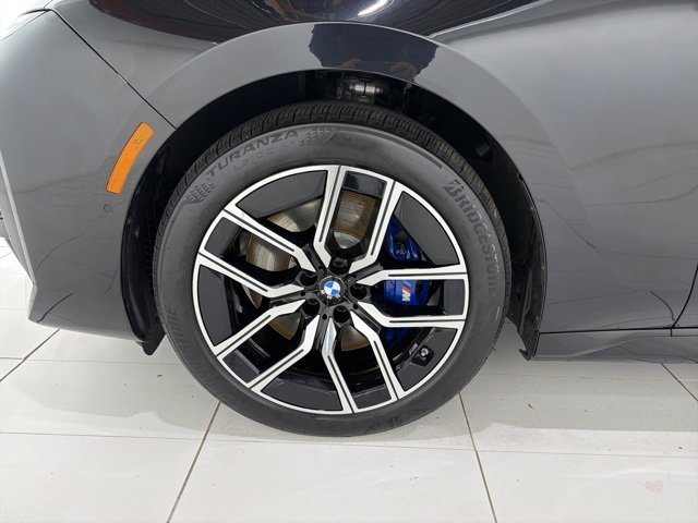 Used 2025 BMW 740i xDrive w/ Premium Package image 47