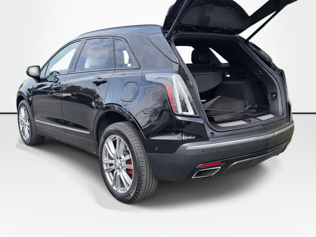 Certified 2023 Cadillac XT5 Sportv w/ Technology Package AWD/4WD image 13