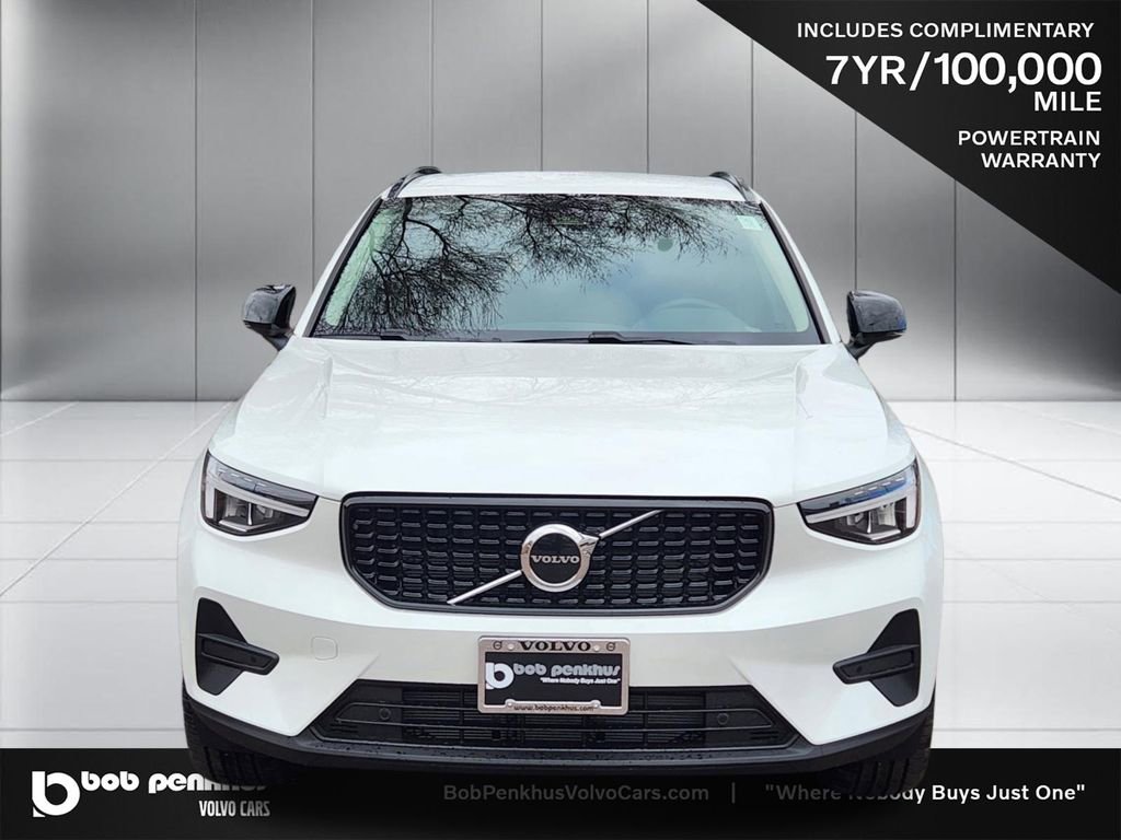 New 2026 Volvo XC40 B5 Core w/ Climate Package image 21
