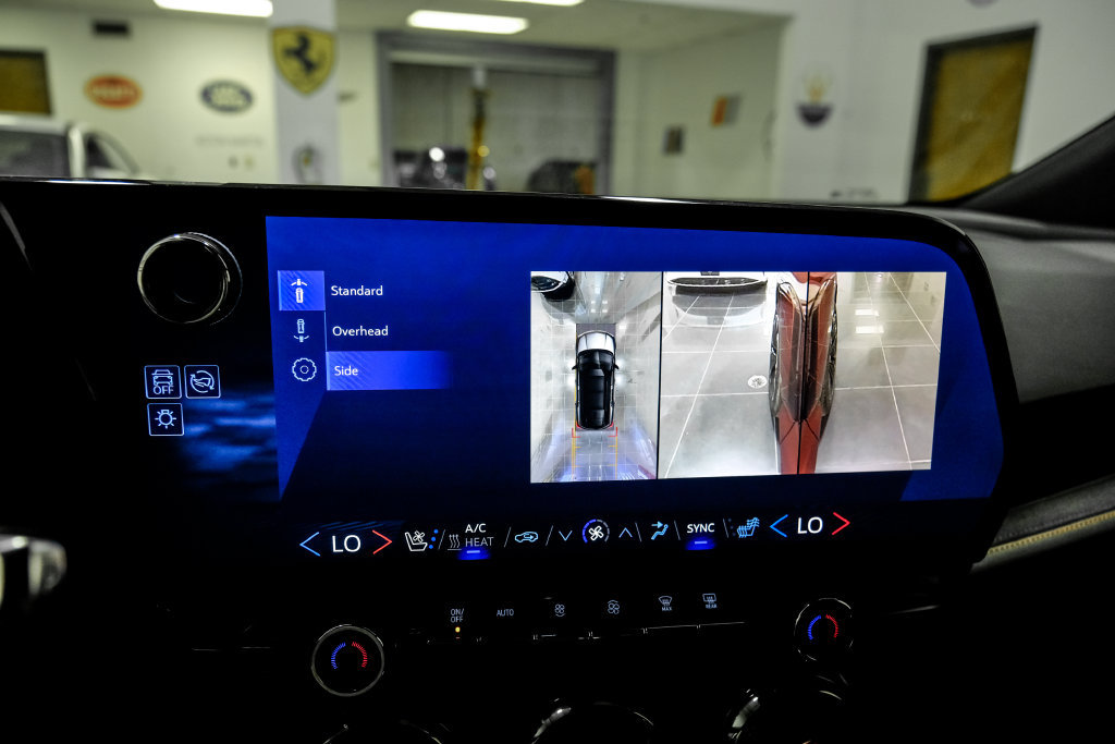 Used 2024 Chevrolet Blazer EV RS RWD image 25