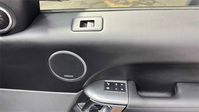 Used 2017 Land Rover Range Rover Sport SVR image 15