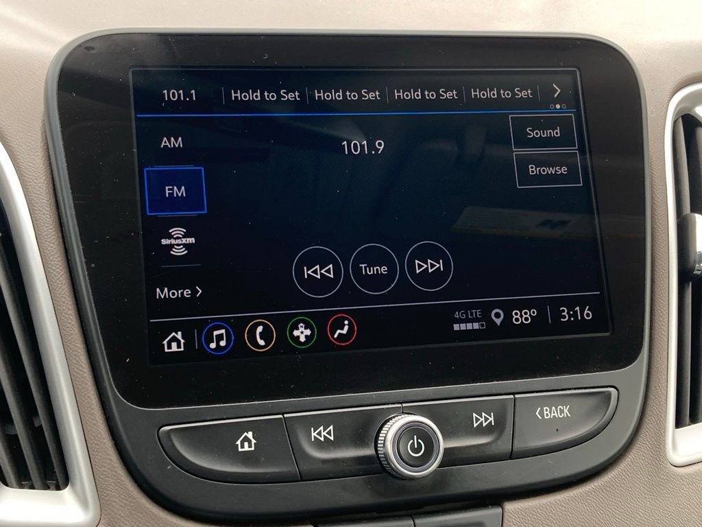 Used 2025 Chevrolet Malibu LT FWD image 22