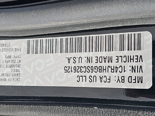 Used 2025 Jeep Grand Cherokee Limited AWD/4WD image 37