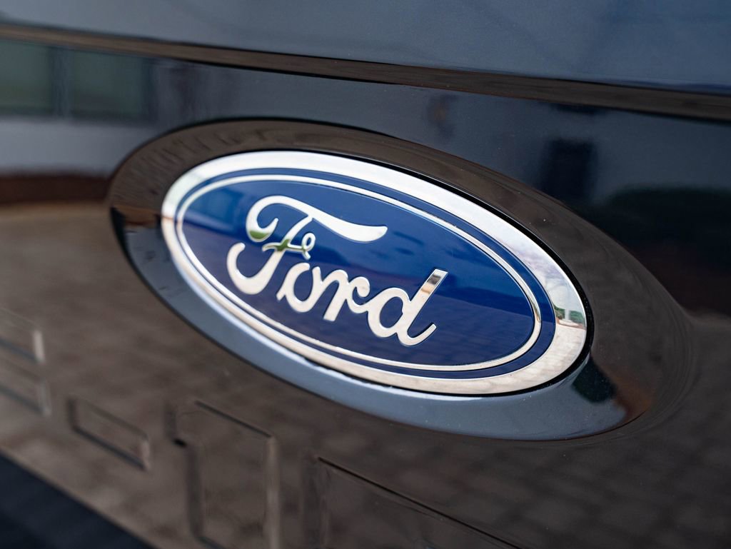 Used 2023 Ford F150 XLT w/ Equipment Group 302A High AWD/4WD image 18
