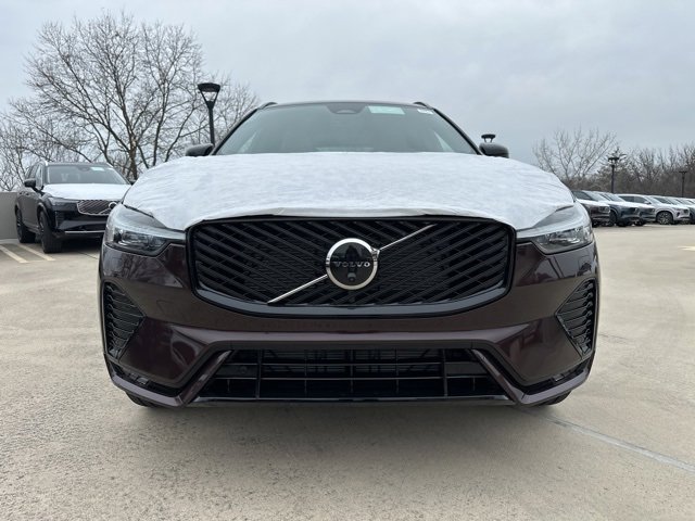 New 2026 Volvo XC60 B5 Plus w/ Climate Package image 2