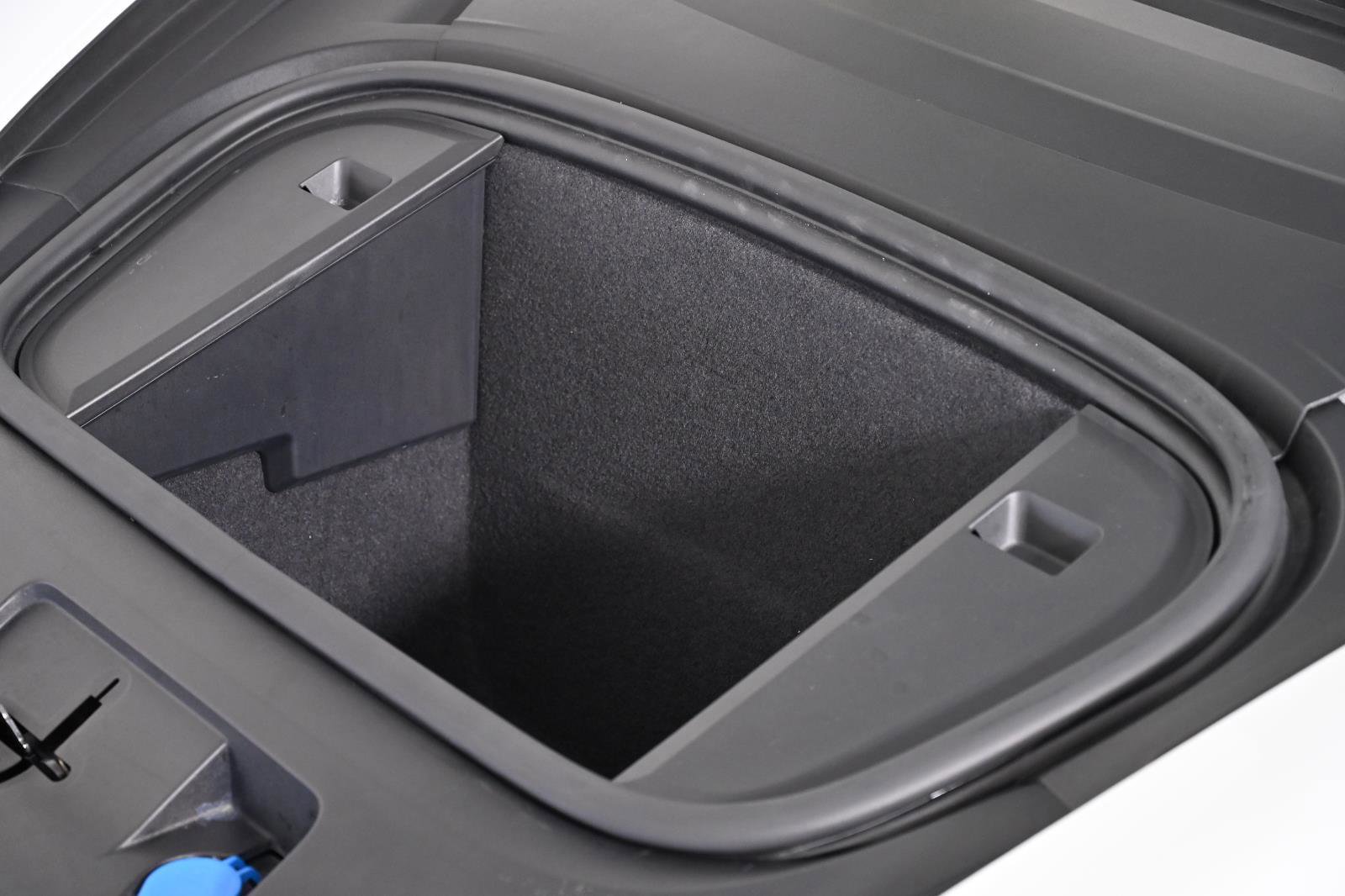 Used 2021 Porsche Taycan RWD image 41