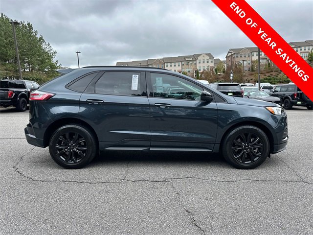 Certified 2022 Ford Edge SE w/ Black Appearance Package image 8
