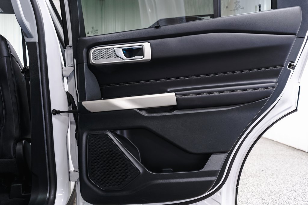 Used 2021 Ford Explorer Limited w/ Equipment Group 301A image 35