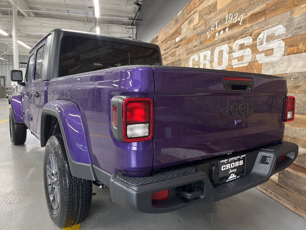 New 2026 Jeep Gladiator Sport image 23