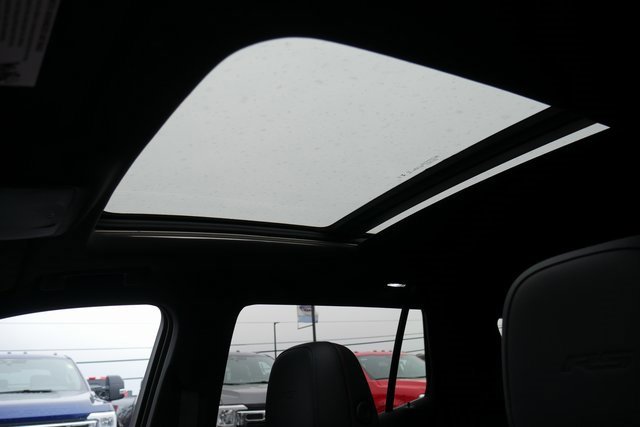 Used 2025 Chevrolet Equinox RS w/ Safety and Technology Package image 3