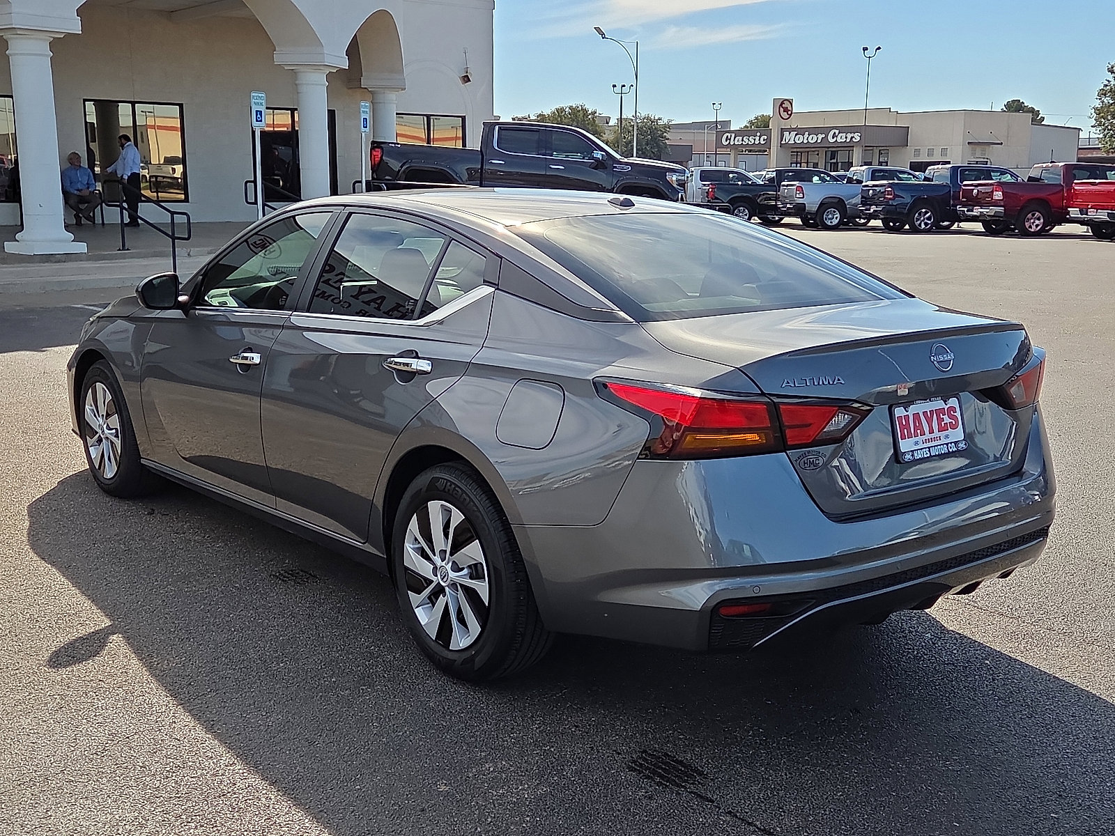 Used 2025 Nissan Altima 2.5 S image 3