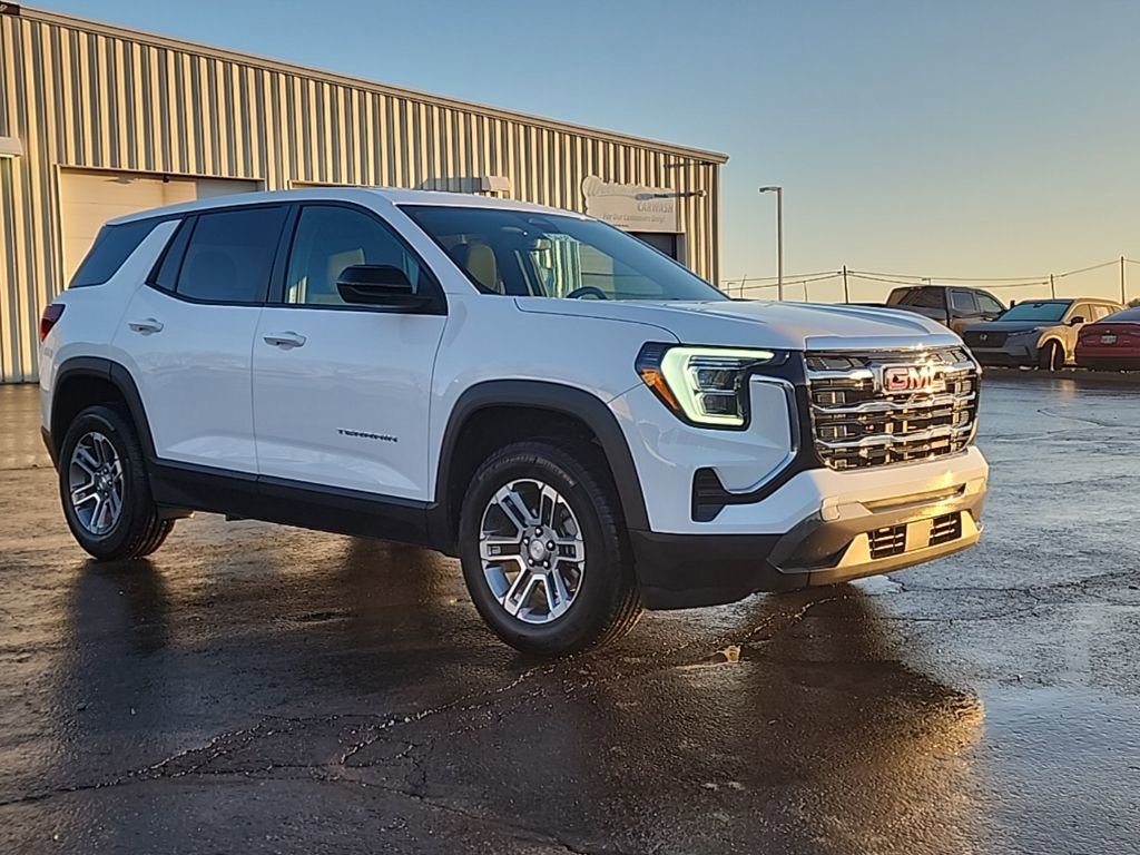 Used 2025 GMC Terrain Elevation
