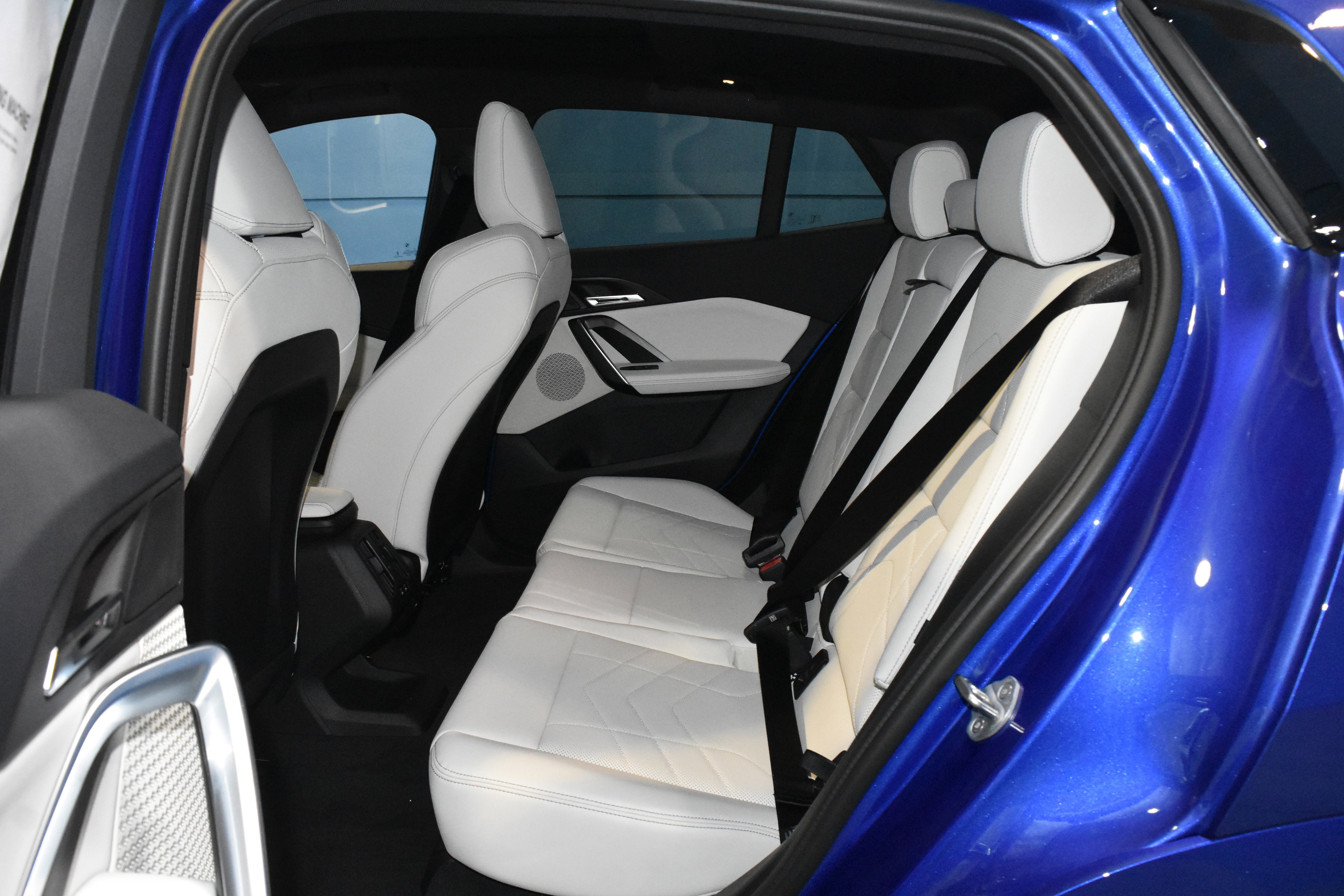 New 2026 BMW X2 xDrive28i w/ Technology Package AWD/4WD image 16