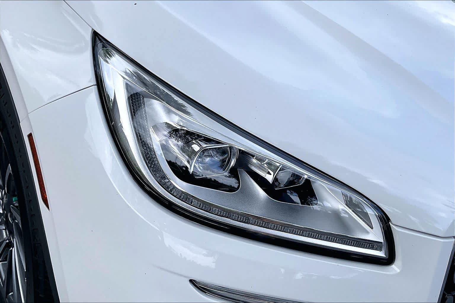 Used 2023 Lincoln Corsair Reserve FWD image 27