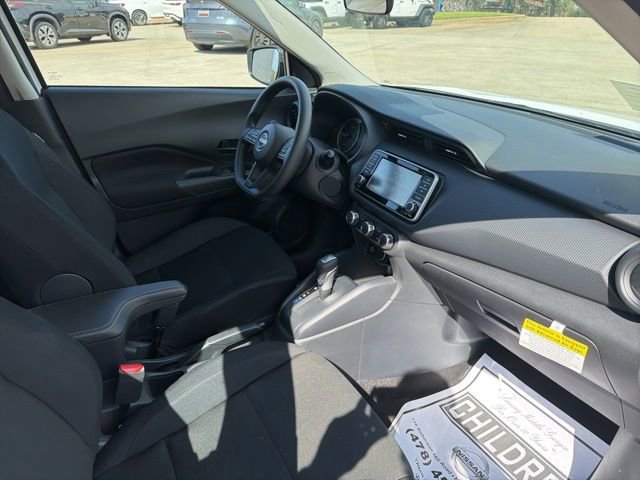 Certified 2025 Nissan Kicks Play S image 14