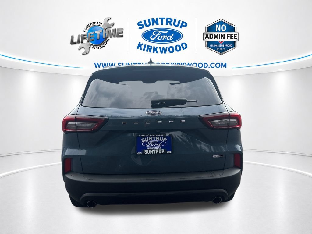 Used 2025 Ford Escape ST-Line Select AWD/4WD image 4