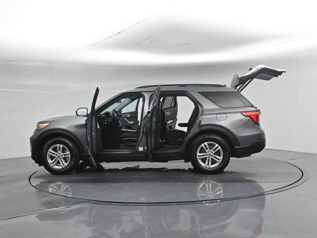 Used 2021 Ford Explorer XLT RWD image 39