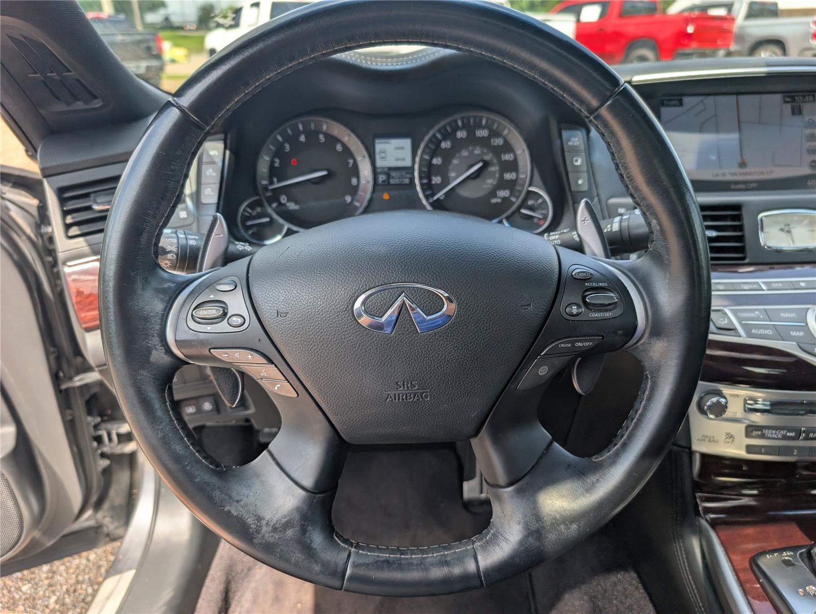Used 2019 INFINITI Q70 Luxe w/ Sport Package RWD image 23
