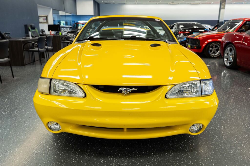 Used 1998 Ford Mustang Cobra RWD image 2