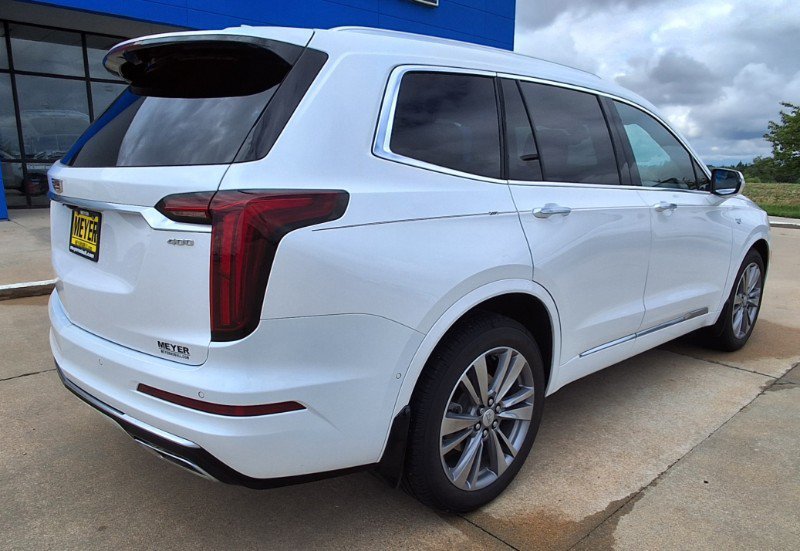 Used 2024 Cadillac XT6 Premium Luxury w/ Technology Package AWD/4WD image 8