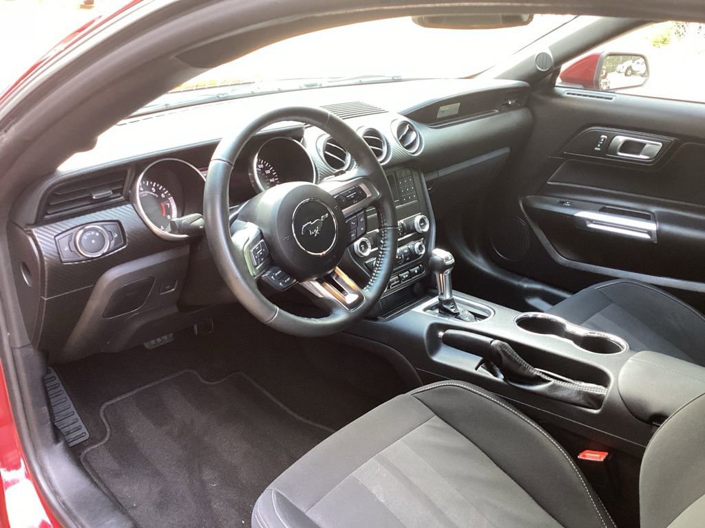 Used 2019 Ford Mustang Coupe image 25