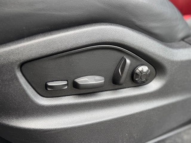 Used 2026 Porsche Cayenne GTS AWD/4WD image 16
