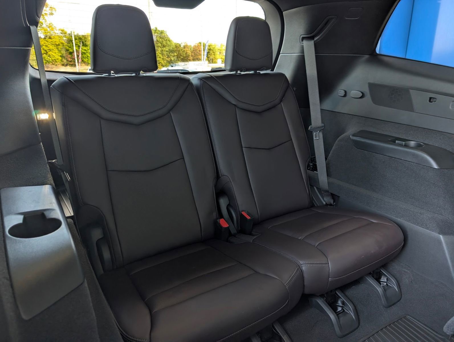 Used 2023 Cadillac XT6 Premium Luxury image 36