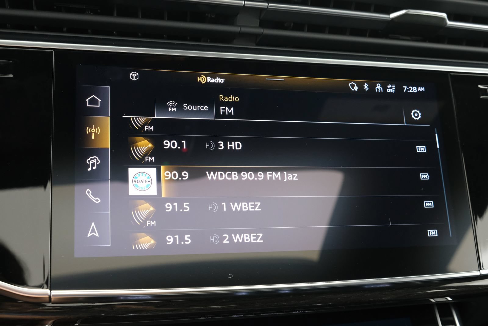 Used 2025 Audi Q8 Premium Plus AWD/4WD image 17