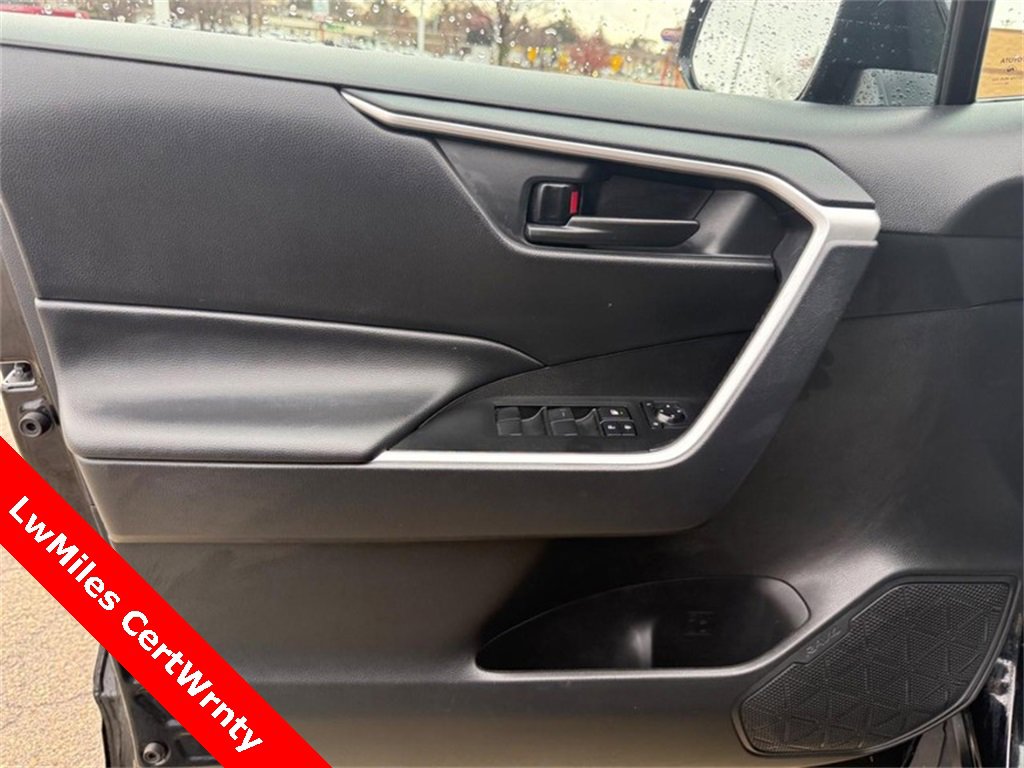 Used 2025 Toyota RAV4 LE image 19