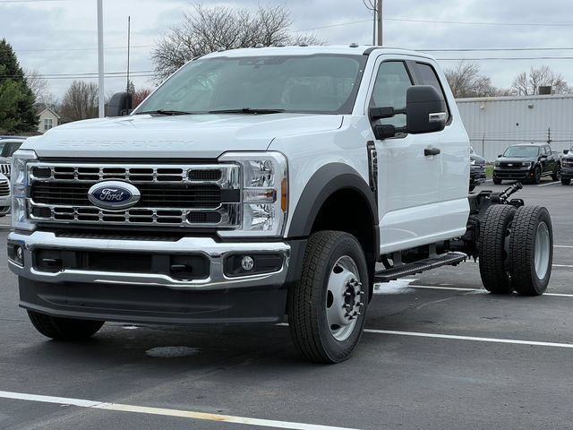 New 2025 Ford F450 XL w/ XL Chrome Package RWD image 29