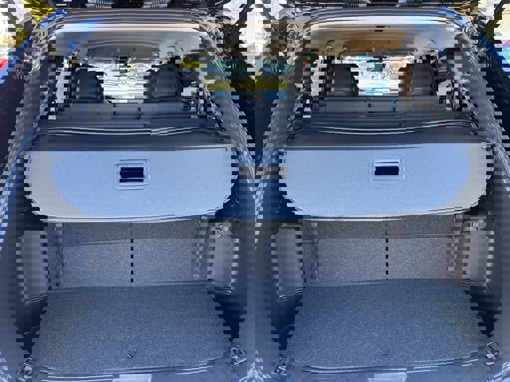 New 2025 Mitsubishi Outlander SE image 28