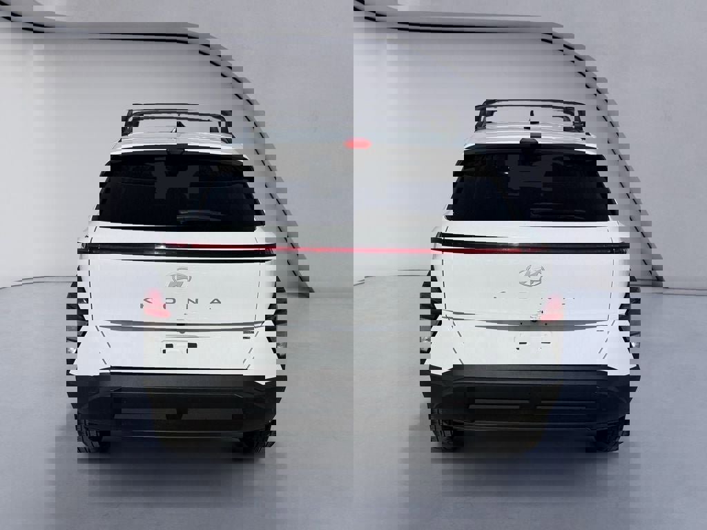 Used 2024 Hyundai Kona SEL w/ Convenience Package image 4