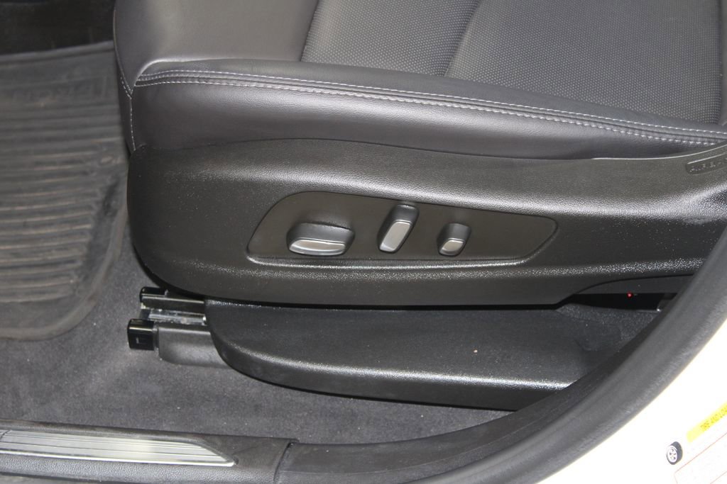 Used 2024 Cadillac XT5 Premium Luxury image 19