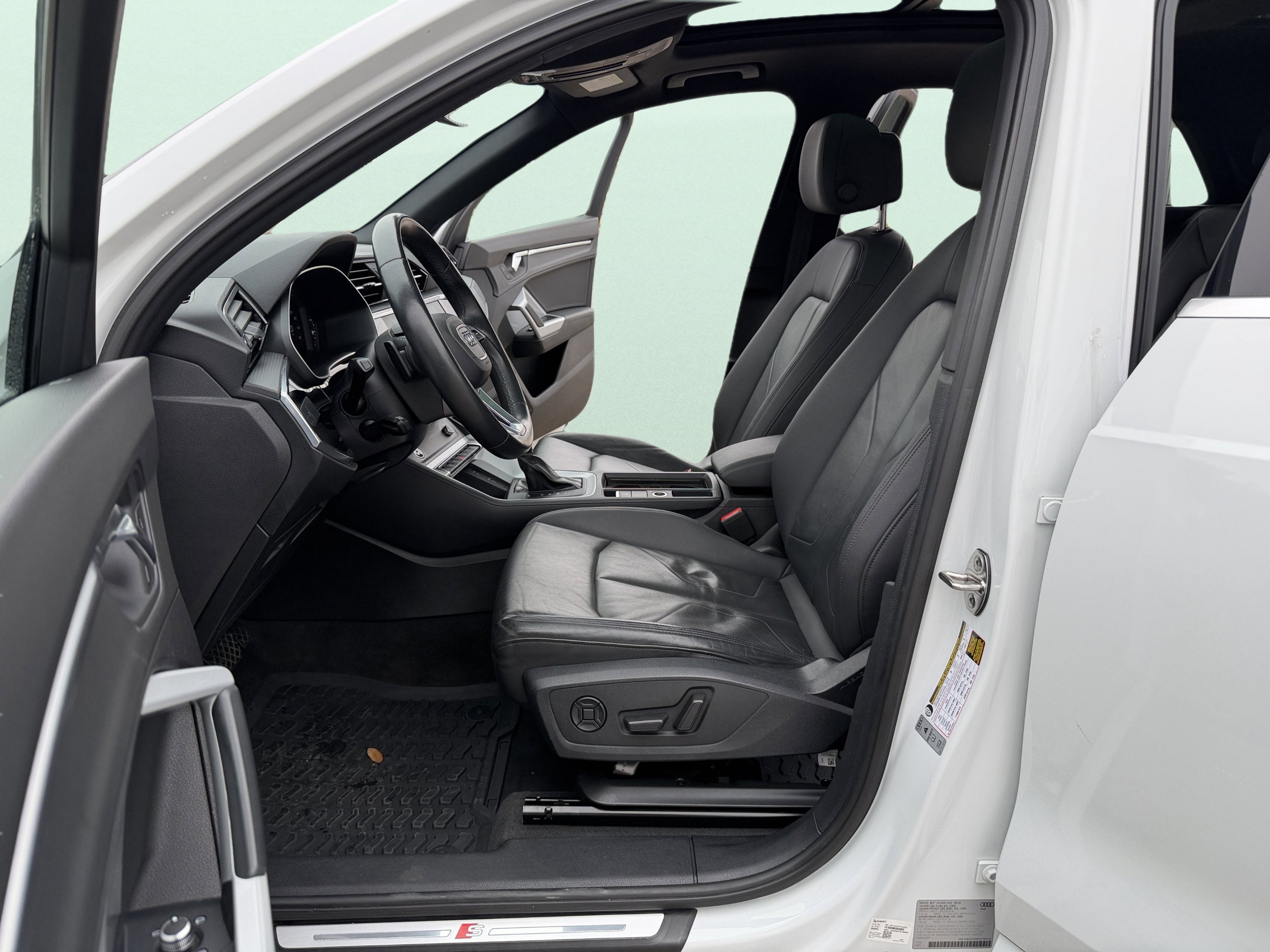 Used 2021 Audi Q3 2.0T Premium w/ Convenience Package image 10