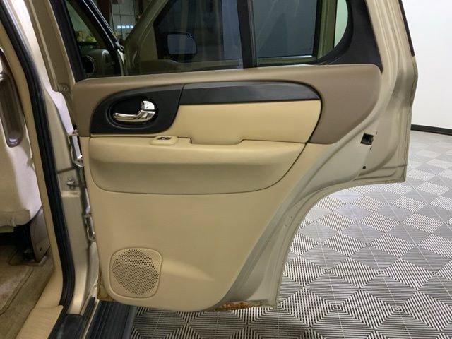 Used 2004 GMC Envoy SLE AWD/4WD image 27