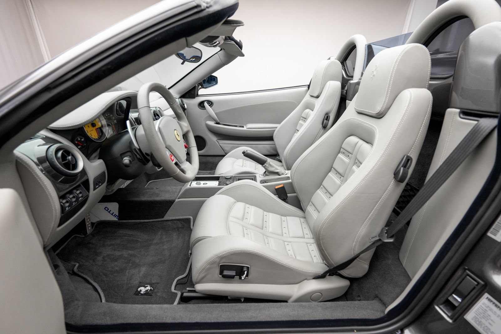 Used 2009 Ferrari F430 Spider RWD image 11