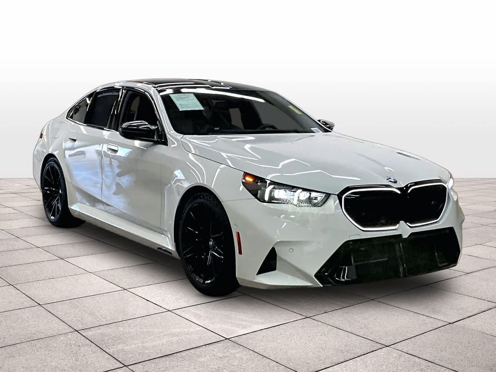 Used 2025 BMW M5 w/ Carbon Package AWD/4WD image 2