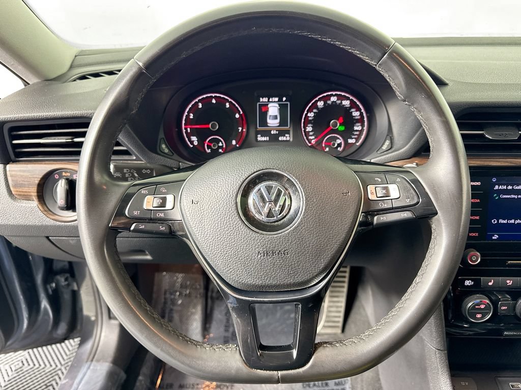 Used 2022 Volkswagen Passat 2.0T FWD image 11