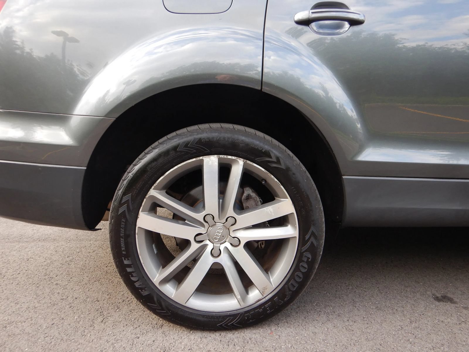 Used 2011 Audi Q7 3.0T Premium Plus AWD/4WD image 27
