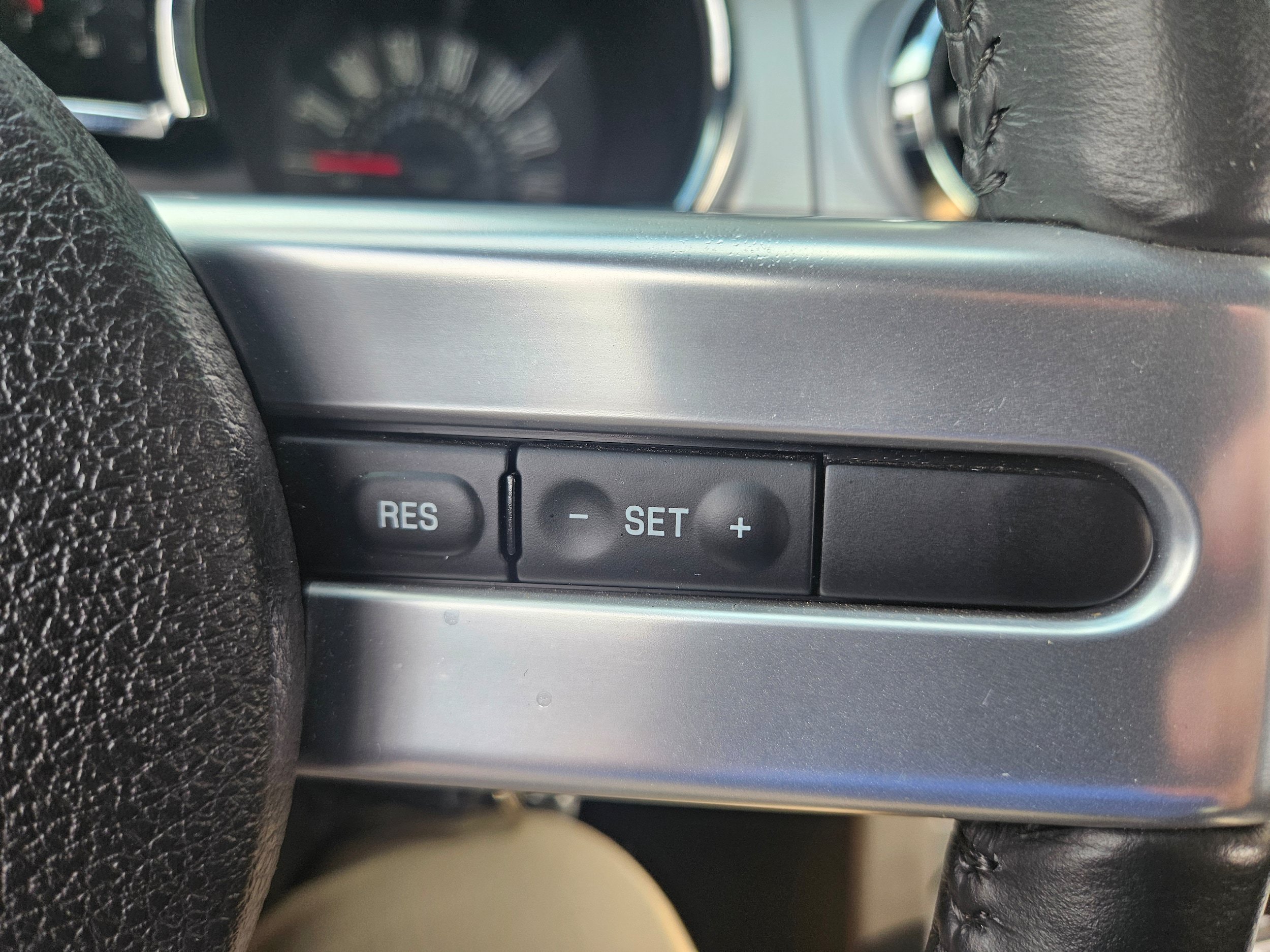 Used 2006 Ford Mustang GT Premium RWD image 32