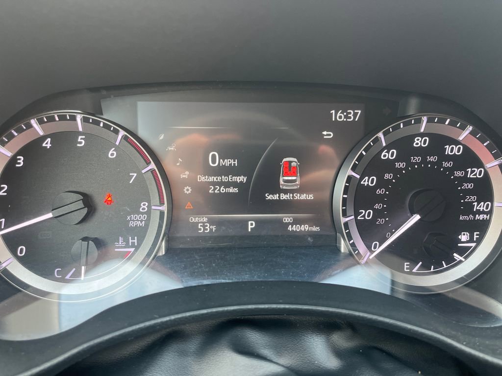 Certified 2023 Toyota Highlander XLE image 18