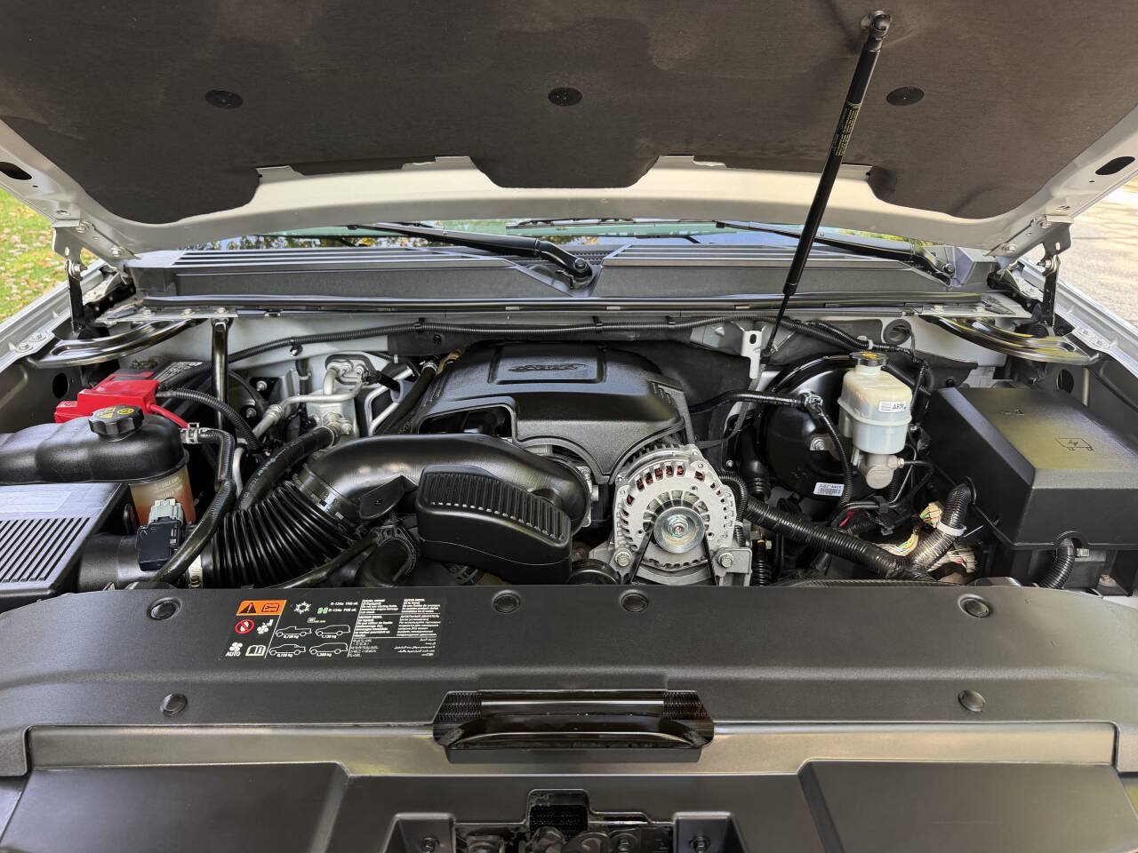 Used 2012 Chevrolet Suburban LTZ AWD/4WD image 26